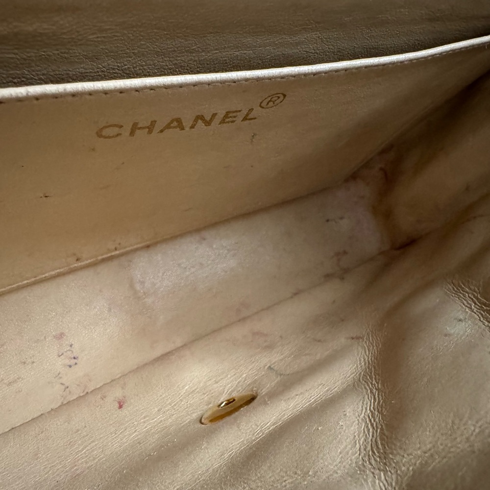 Chanel Beige Quilted CC Flap Bag - Picture 10 of 14